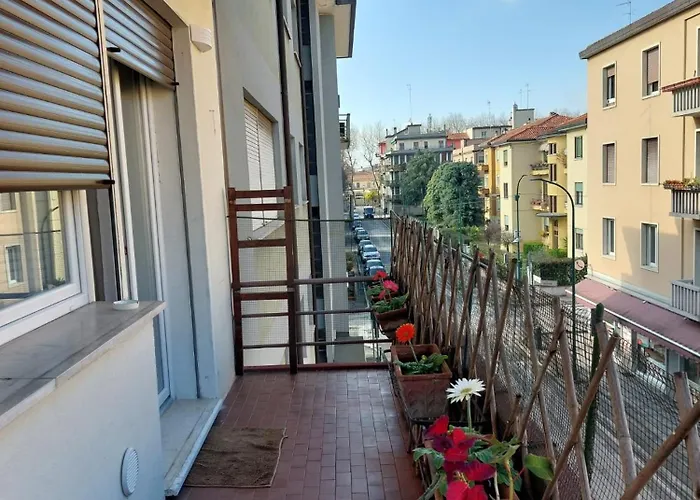 La Casa Di Aron